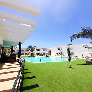  Holiday home Lovely & Big Terrace