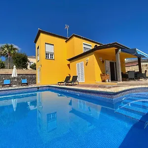  Holiday home Isabel
